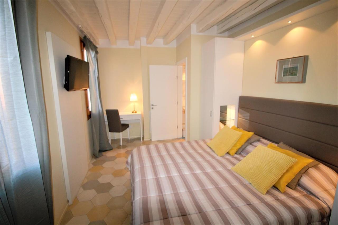 New Central And Spacious Венеція Екстер'єр фото